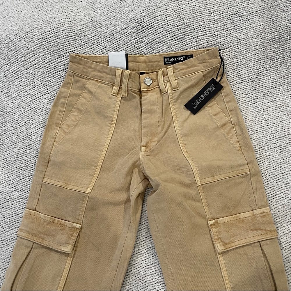 BLANK NYC Tan khaki cargo Jean pants 26 NWT - Picture 4 of 5